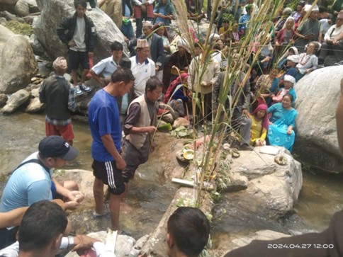 Yakthung performing Sakmura Wademma