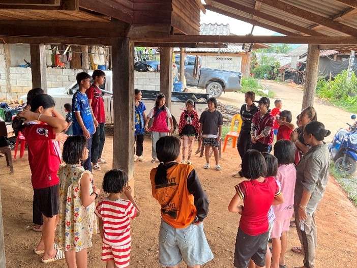 Bridging generations through Indigenous Knowledge 7